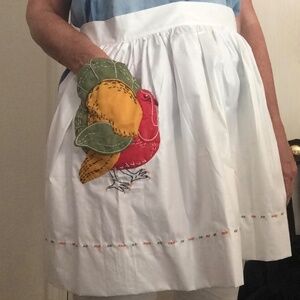 Vintage Hand Embroidered Turkey Thanksgiving Apron Paragon Needlecraft Unworn